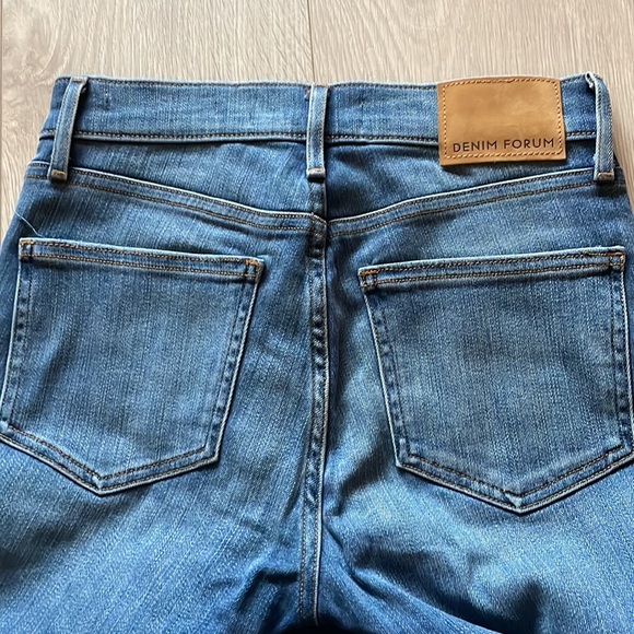 Aritzia Denim Forum Nico Mod Rise Skinny Crop Jeans - Picture 8 of 8